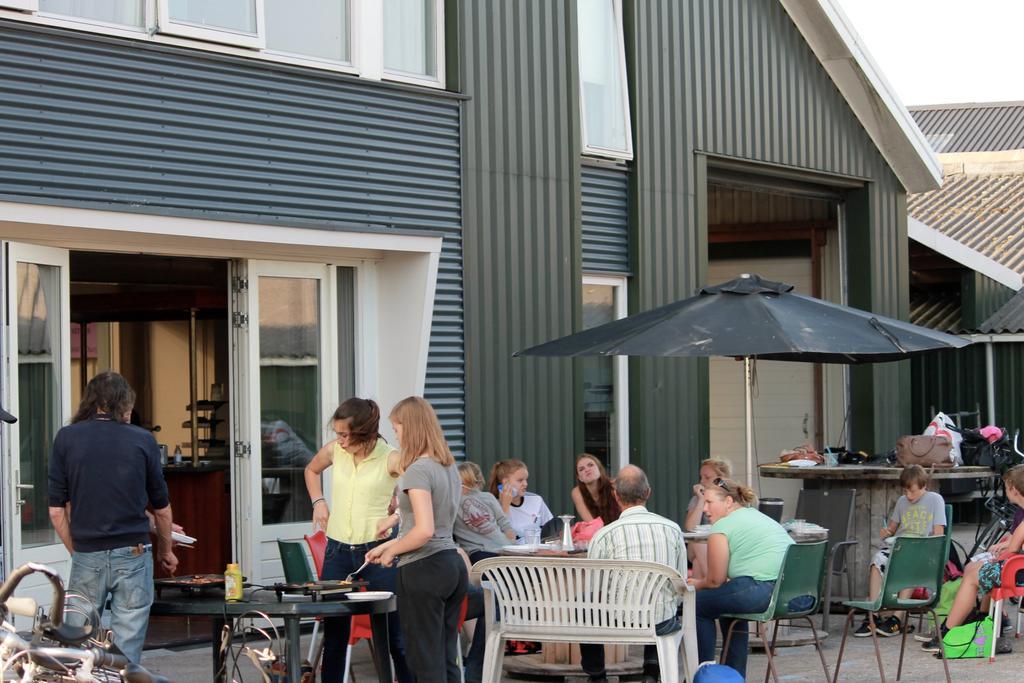 Manege Sanninghoeve B&B Oudega  Ruang foto